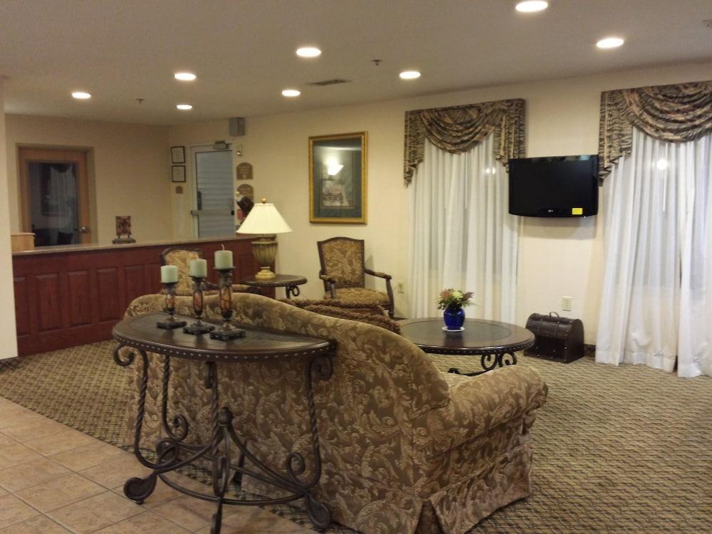 Clarion Pointe-Dillard Near Blue Ridge Mountains Hotel Exterior foto